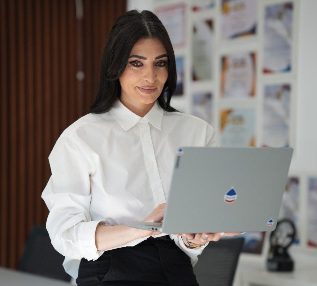 REMAX Klass profesionalizează piața cu ajutorul agenților ca Manuela Halasag – expert în vânzări de apartamente noi
